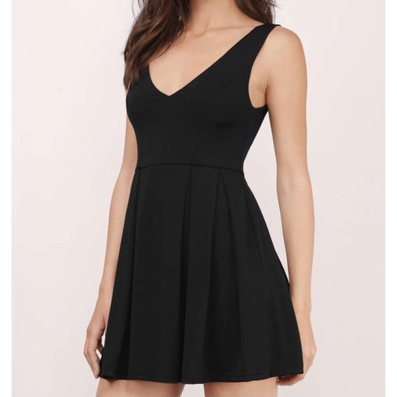 TOBI Marisella Black Skater Dress - Picture 3 of 9